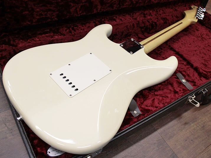 Fender Custom Shop Team Built Classic Player Stratocaster Olympic White 4