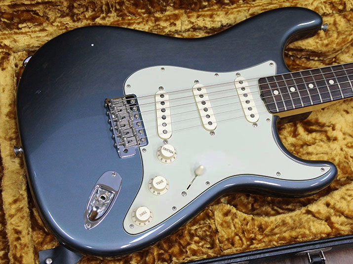 Fender Custom Shop 1960 Stratocaster NOS Charcoal Frost Metallic 2