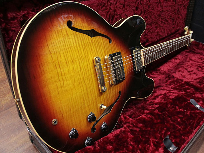 Gibson ES-335 Sunburst Custom Shop Edition 1