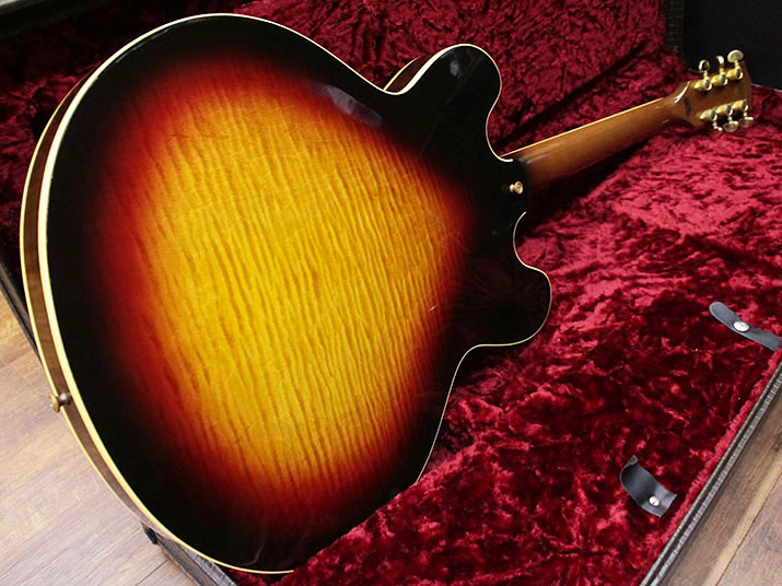 Gibson ES-335 Sunburst Custom Shop Edition 3