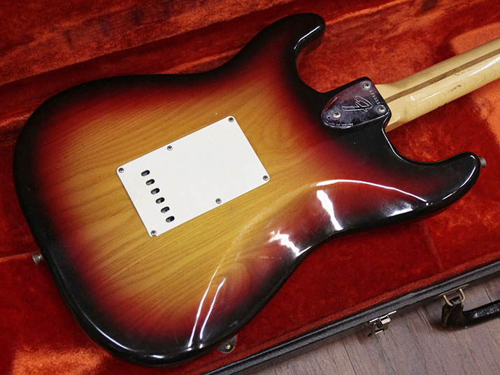 Fender USA Stratocaster '74  4