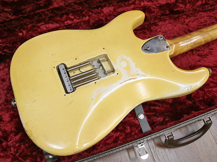 Fender USA Stratocaster '73  Olympic White 4