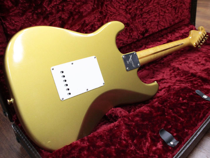 Fender Custom Shop 1954 Stratocaster  Gold 3