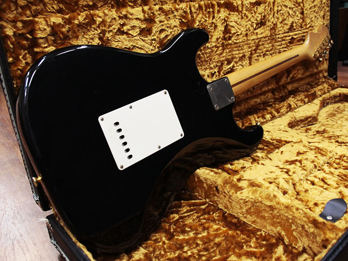 Seymour Duncan Stratocaster Type Black Yubi Sound Lab 3
