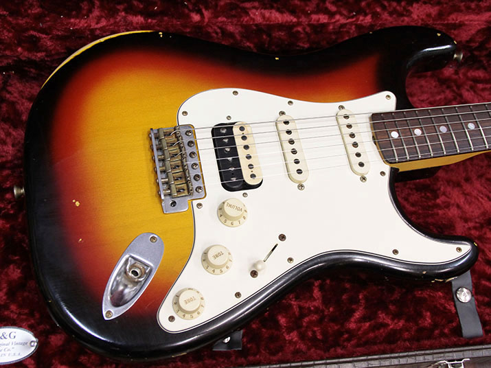 Fender Custom Shop 1965 Stratocaster Relic HSS EVH Humbucker Aged 3Tone Sunburst 2