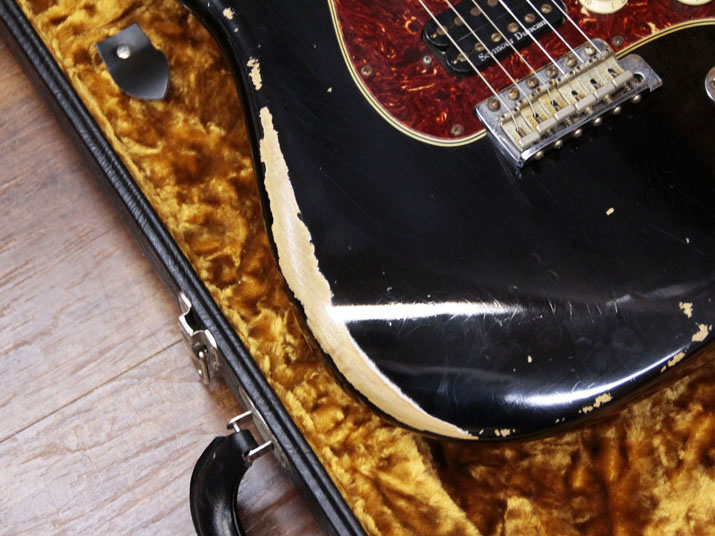 Fender Custom Shop Limited Edition 1963 Stratocaster Heavy Relic Black SSH Tortoiseshell Pickguard 7