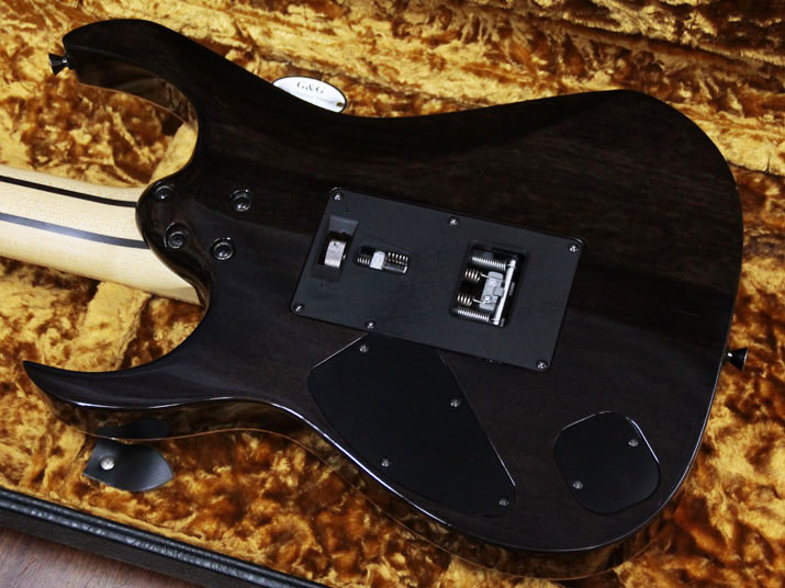 Ibanez j.custom RG8527Z Black Onyx 7-String Model 3