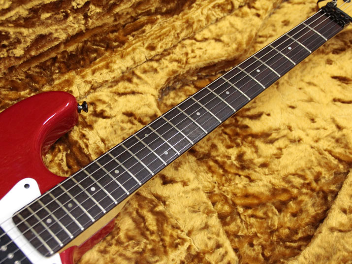 moon Stratocaster Type Metallic Red 5