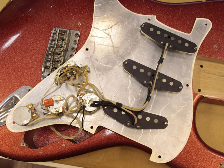 Scoop Creation Works Stratocaster Type Aged Burgundy Mist Metallic 11