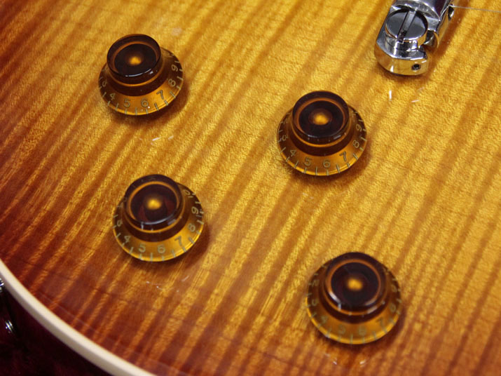 Gibson Les Paul Standard 2016 T Light Burst 3