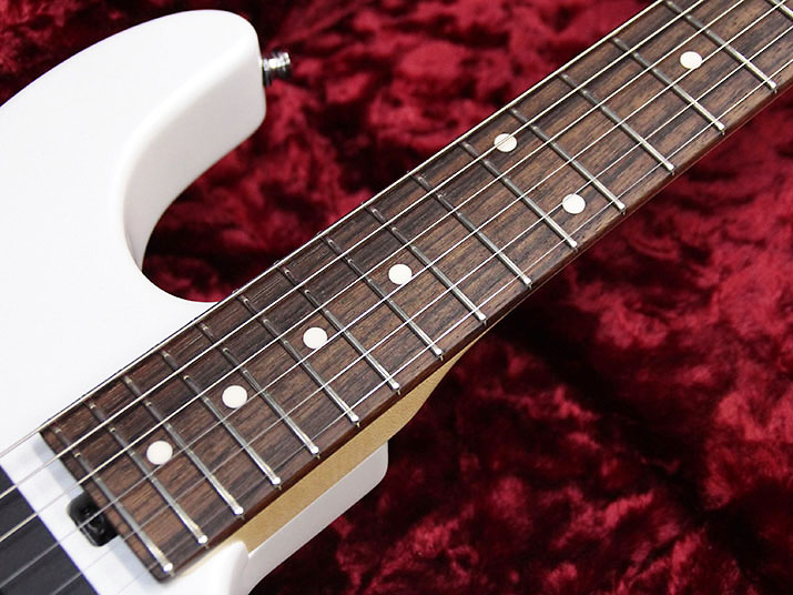 Sadowsky Guitars R3 Pearl White 6