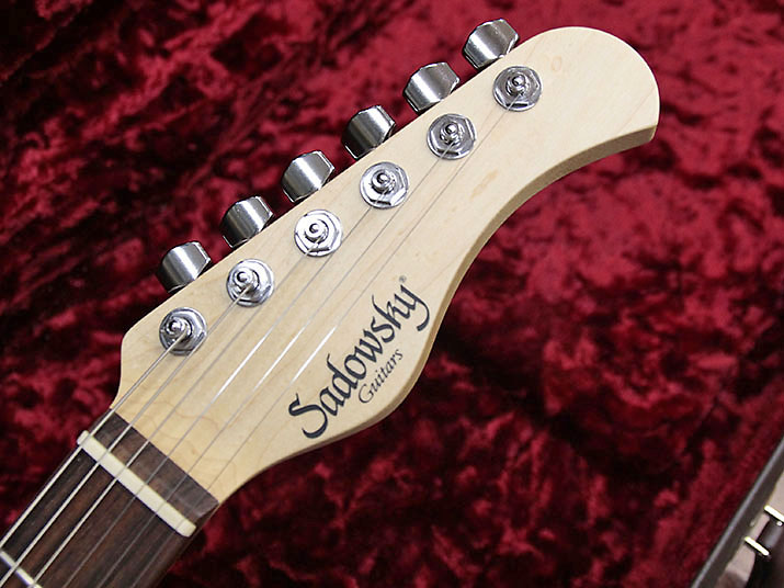 Sadowsky Guitars R3 Pearl White 7