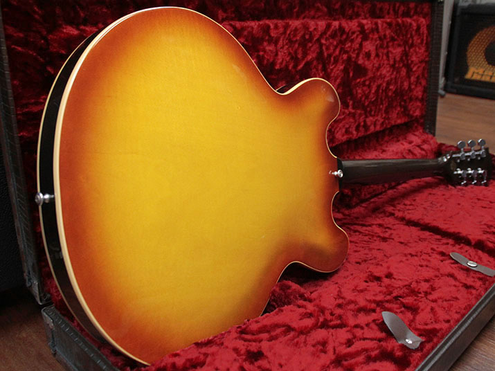 Gibson Custom Shop Larry Carlton ES-335　Faded Sunburst 3