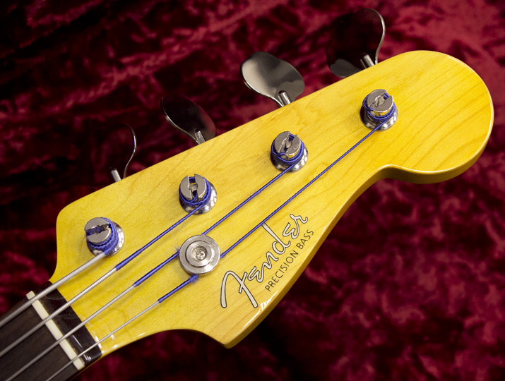 Fender Japan PB62 Fretless 3CS 7