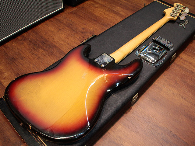 Fender USA  72 Jazz Bass 3