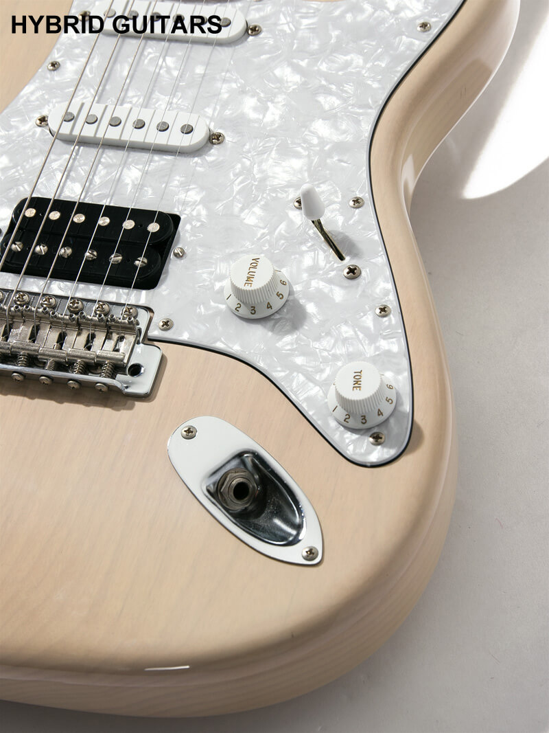 Combat Stratocaster with Bare Knuckle White Blonde 10