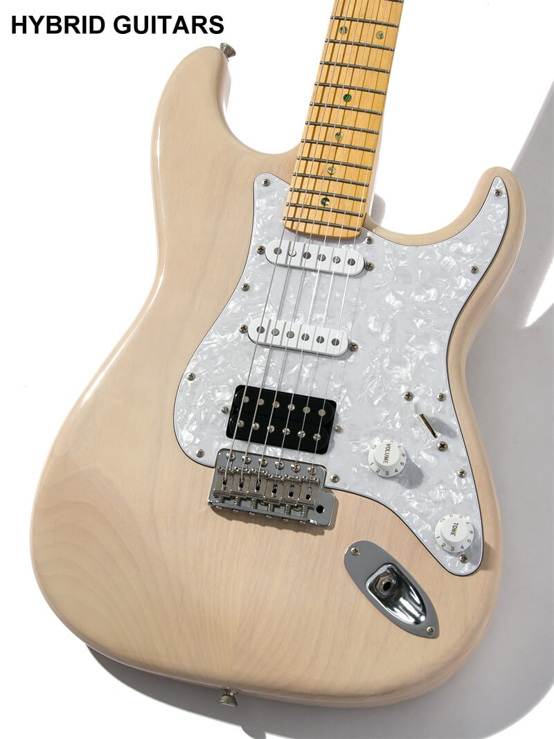 Combat Stratocaster with Bare Knuckle White Blonde 3