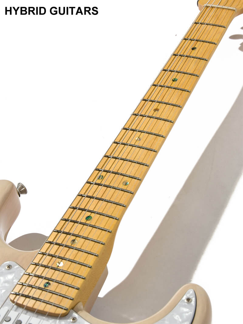 Combat Stratocaster with Bare Knuckle White Blonde 7