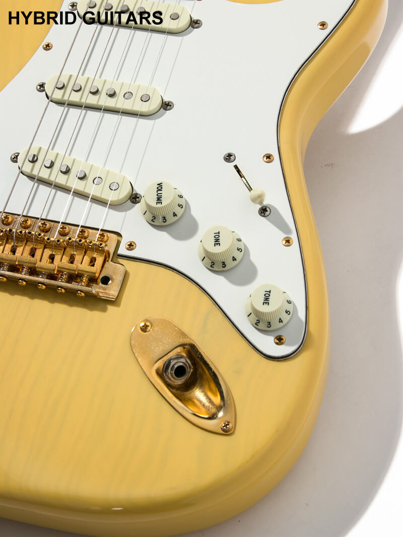 Fender Japan Custom Edition Stratocaster Blonde 10