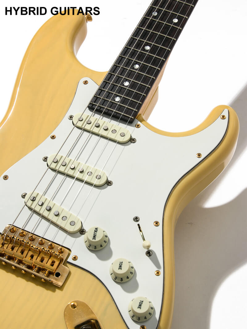 Fender Japan Custom Edition Stratocaster Blonde 9