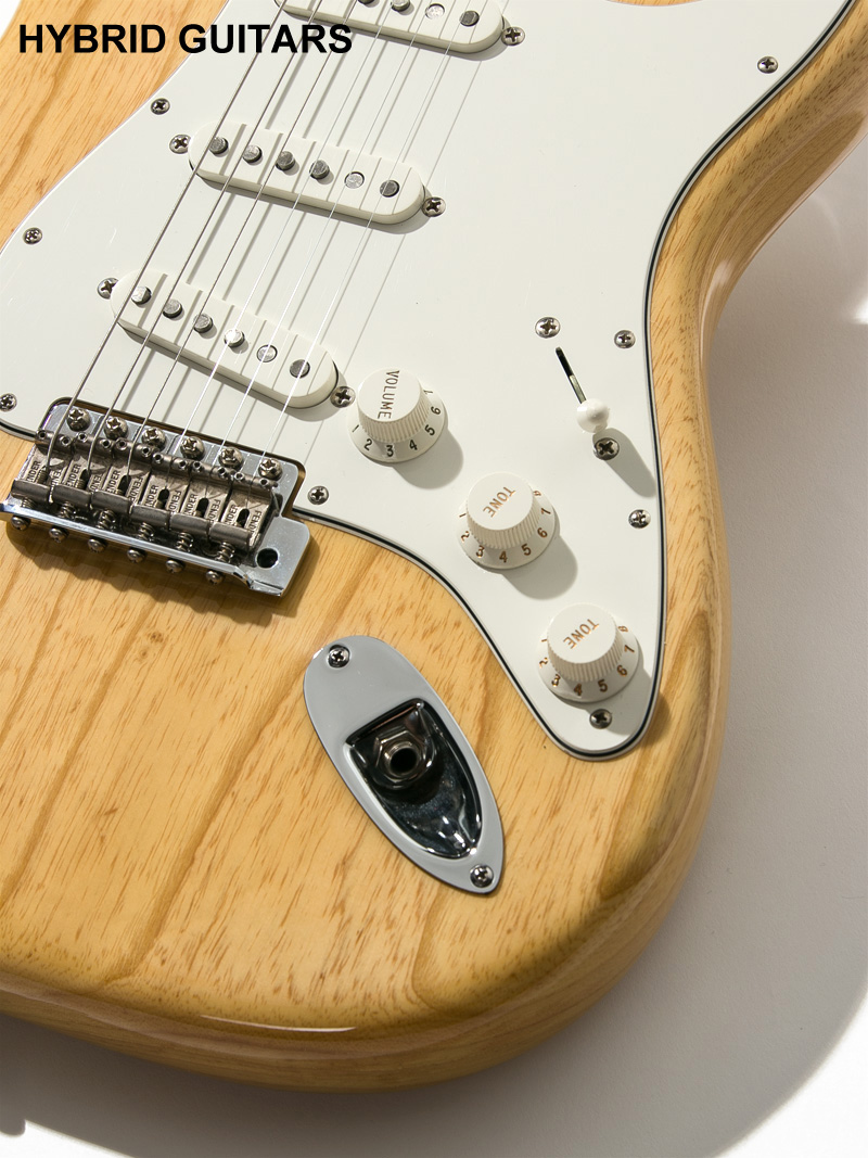 Fender USA American Vintage 70s Stratocaster Natural 10