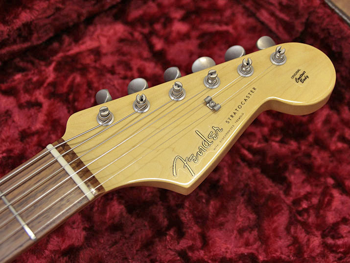 Fender USA John Mayer Stratocaster Shoreline Gold w/Racing Stripe 5