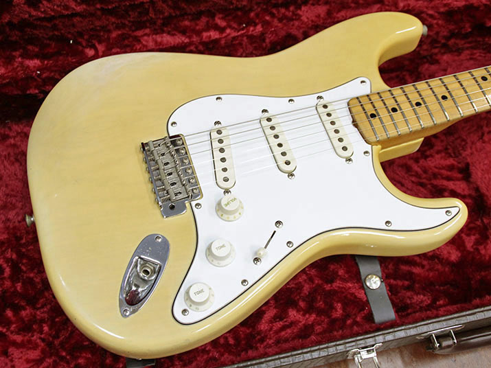 Fender USA Stratocaster '76 2