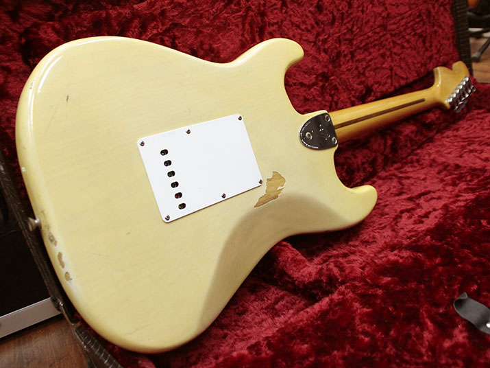 Fender USA Stratocaster '76 3