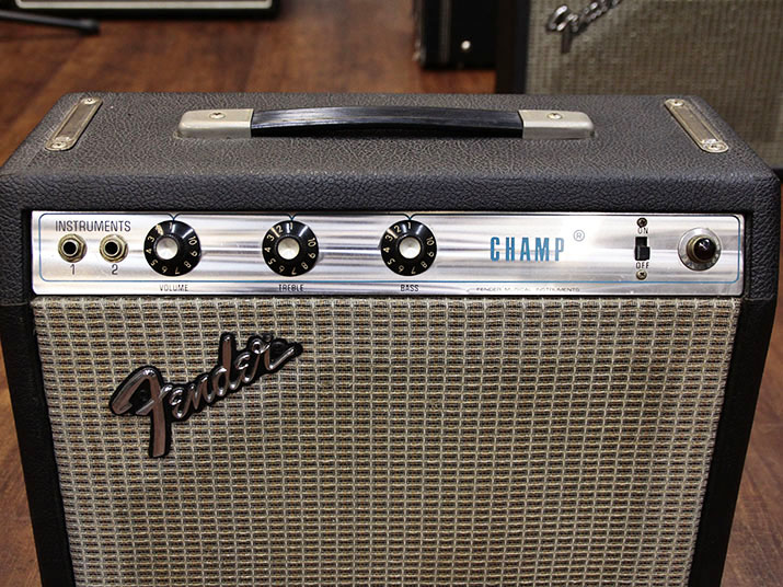 Fender USA 1974 Champ Silverface 2