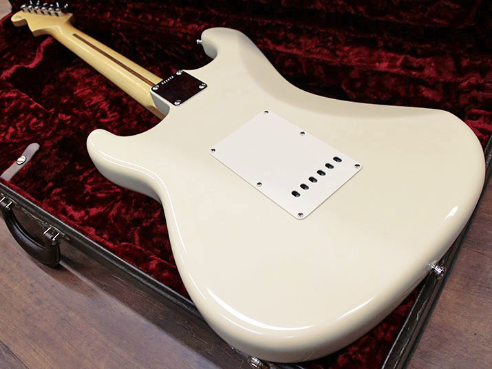 Fender Custom Shop Team Built Classic Player Stratocaster Olympic White 3