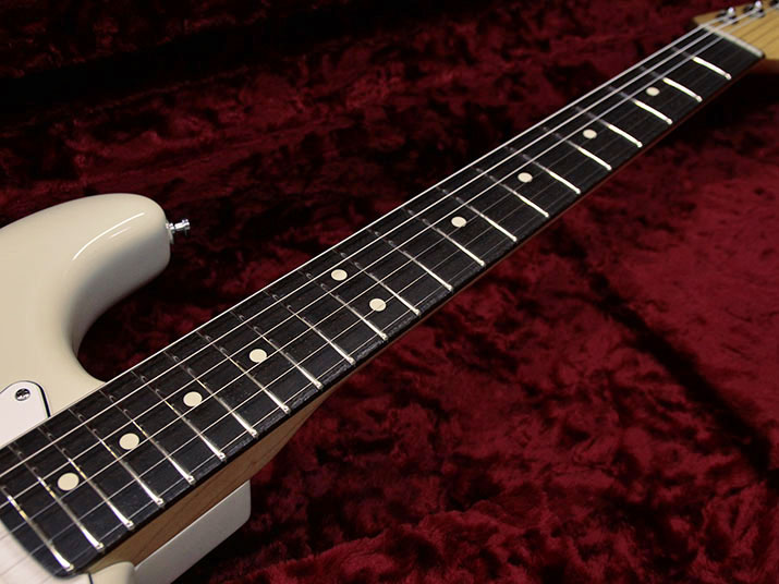 Fender Custom Shop Team Built Classic Player Stratocaster Olympic White 5