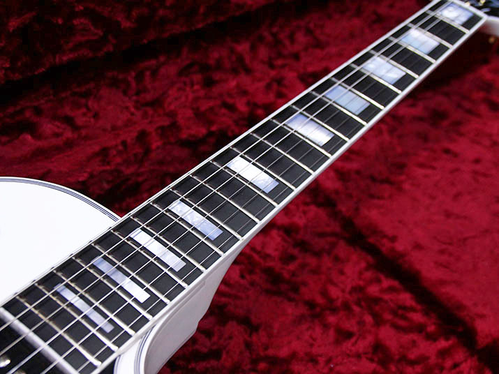 Gibson Custom Shop Les Paul Custom White 5