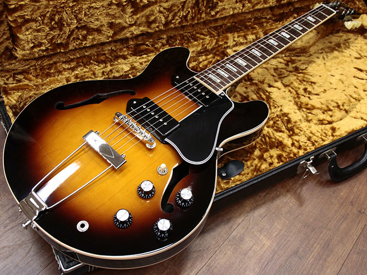 Gibson Custom Shop ES-390 Sunburst 1