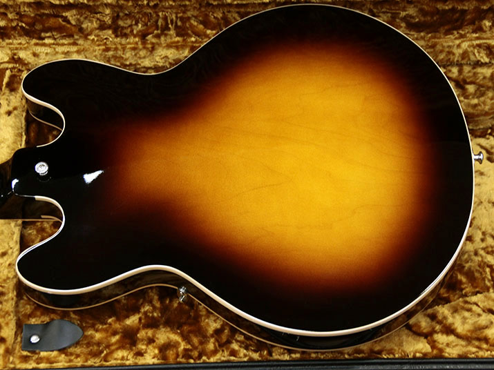 Gibson Custom Shop ES-390 Sunburst 4