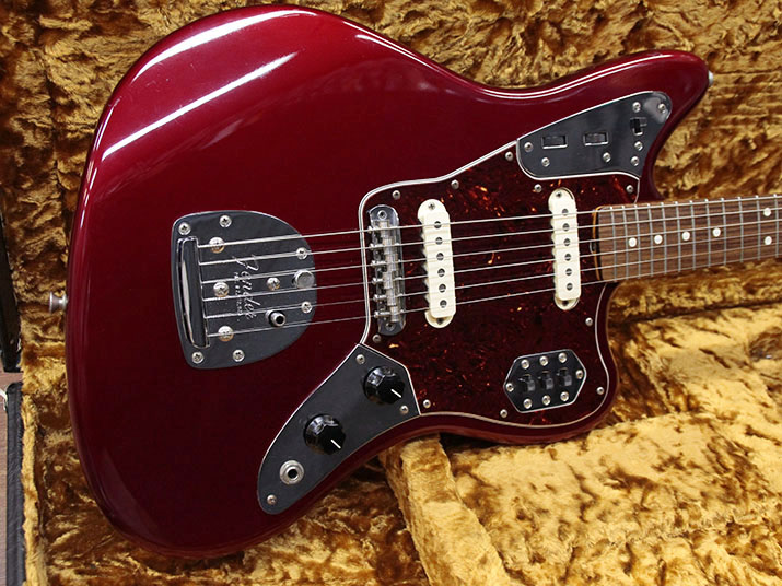 Fender USA American Vintage 62 Jaguar Candy Apple Red 2