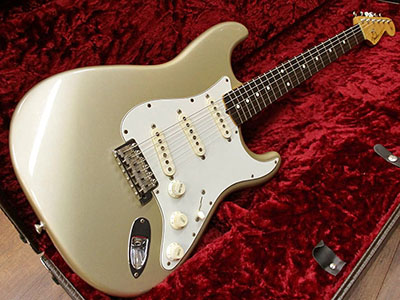 Fender Custom Shop 1960 Stratocaster Shoreline Gold NOS