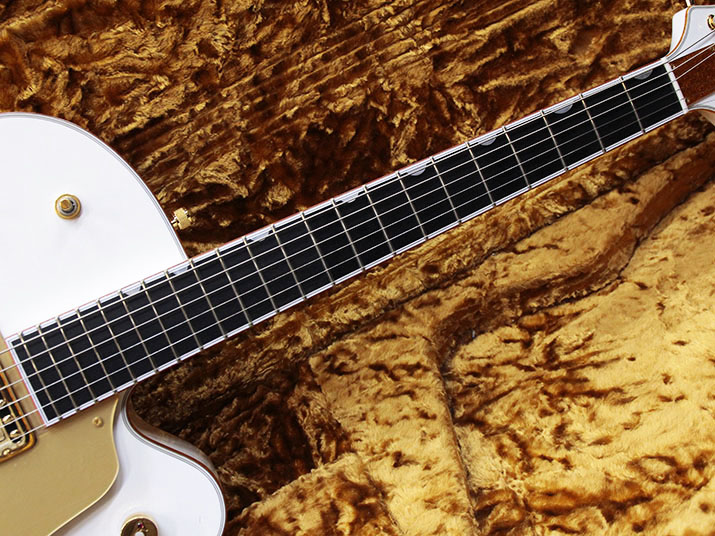 Gretsch G6136T White Falcon 6