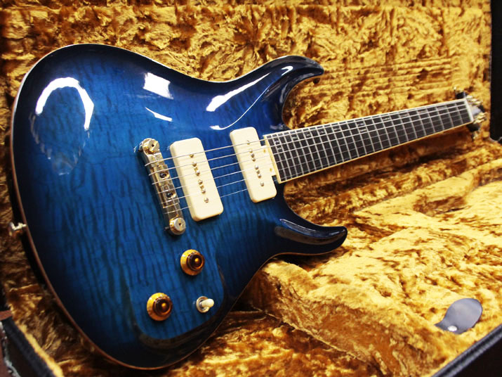 Giffin Guitars Macro Blueburst 1