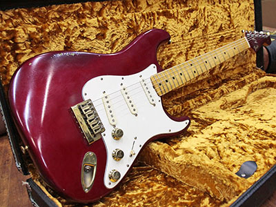 Fender USA The Strat Candy Apple Red