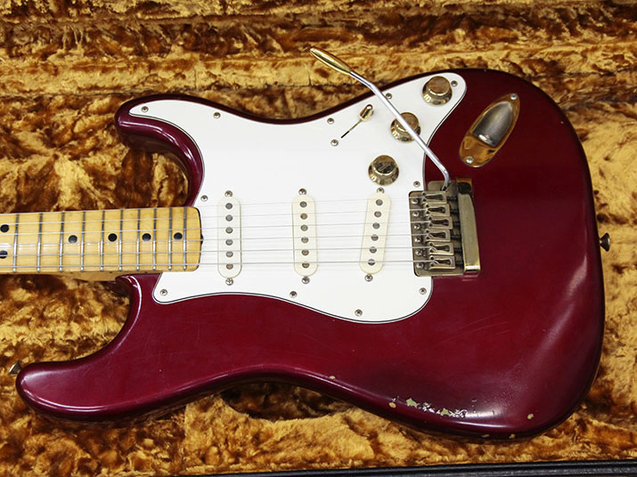 Fender USA The Strat Candy Apple Red 2