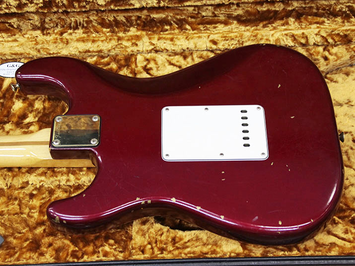 Fender USA The Strat Candy Apple Red 4