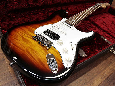 Fender Custom Shop Custom Deluxe Stratocaster 中古｜ギター買取の ...