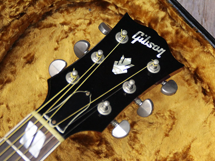 Gibson Dove Antique Natural Top with Cherry Back 8