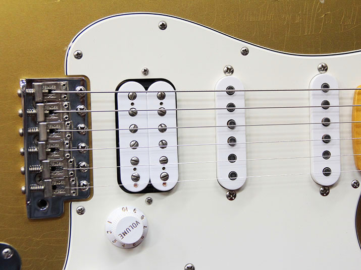 Fender Custom Shop Master Built 1966 Stratocaster Closet Classic Aztec Gold by Todd Krause 3