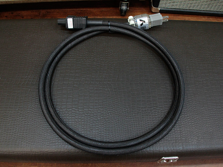 HUMAN GEAR AC Power Cable 2