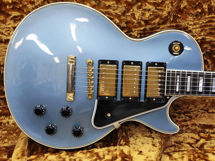 Gibson Custom Shop Les Paul Custom 3-Pickup Pelham Blue Ebony Fingerboard 2