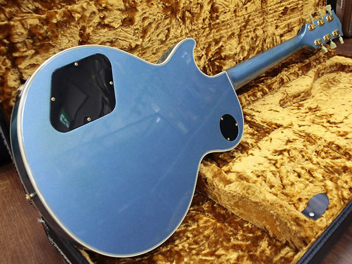 Gibson Custom Shop Les Paul Custom 3-Pickup Pelham Blue Ebony Fingerboard 4