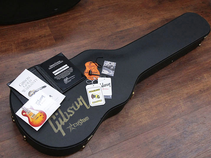 Gibson Custom Shop Les Paul Custom 3-Pickup Pelham Blue Ebony Fingerboard 8