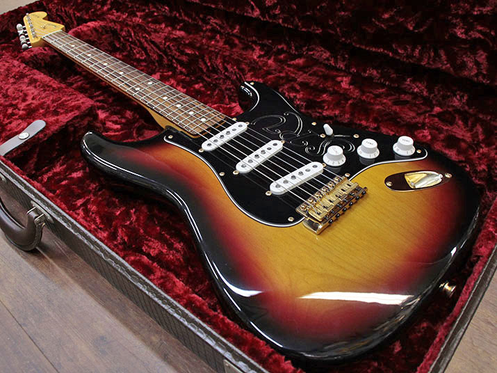 Fender USA SRV Stevie Ray Vaughan Stratocaster  1