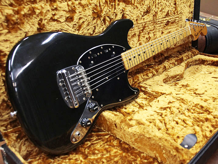 Fender USA Mustang '77-78 Black 1